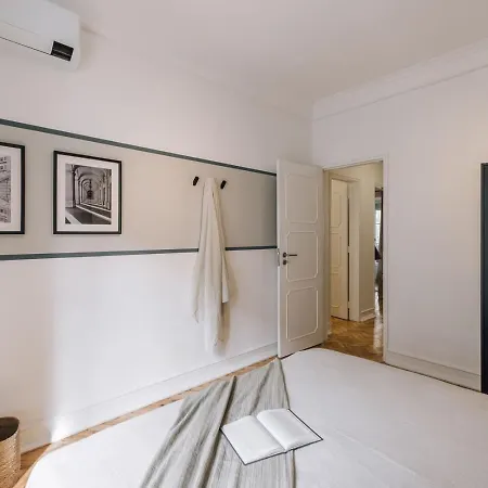 Apartment Fado - 3 Bedrooms, Office And Terrace In Alvalade *