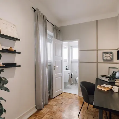 Fado - 3 Bedrooms, Office And Terrace In Alvalade Apartment Lissabon
