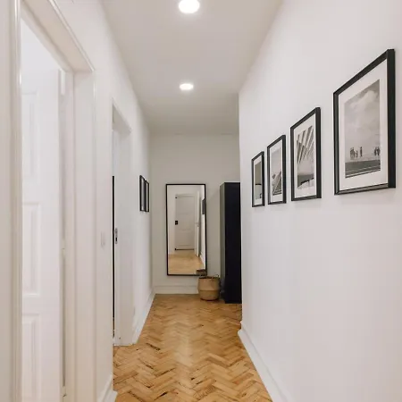 Apartament Fado - 3 Bedrooms, Office And Terrace In Alvalade *